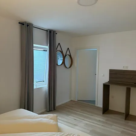 Als Zimmer&suiten Lambach (Wels-Land)