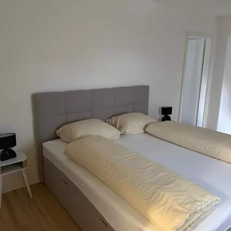 Als Zimmer&suiten Privatunterkunft Lambach (Wels-Land)