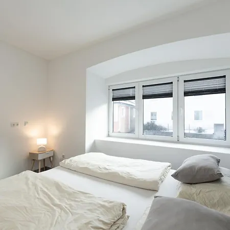 Als Zimmer&suiten * Lambach (Wels-Land)