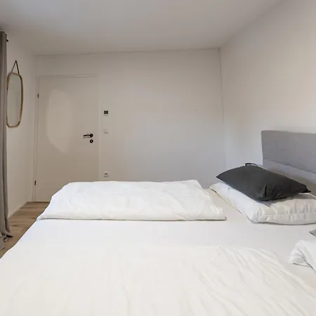 Als Zimmer&suiten * Lambach (Wels-Land)